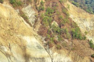 तीन पालिकामै दुई दर्जन पहिरो, उच्च जोखिममा चुरे फेदी