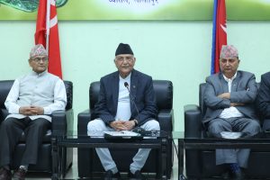 सबै नेपालीले खुसीका साथ खिर खाने वातावरण बनाउन लागौं: प्रधानमन्त्री