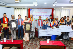 विकासका लागि राजनीतिक स्थिरता जरुरी छ : सञ्चारमन्त्री