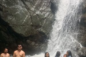 माेरङकाे काल्बुङ्ग झरना आन्तरिक पर्यटकको रोजाइमा