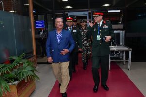 प्रधानसेनापति सिग्देल स्वदेश फिर्ता
