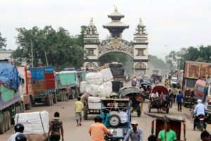 वीरगञ्ज नाका हुँदै दुई खर्ब १८ अर्बको आयात हुँदा कति भयाे निर्यात ?