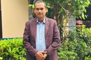 हिमालय इंग्लिस स्कुलका प्रिन्सिपल खनाल अन्तर्राष्ट्रिय अवार्डबाट सम्मानित हुँदै