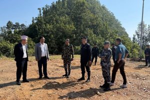 ऋषिङमा दुई मतदान केन्द्र थप गर्न सिफारिस : प्रजिअ अधिकारीद्वारा स्थलगत अनुगमन   