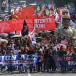 फिलिपिन्समा भ्रष्टाचार काण्डमा राष्ट्रपतिकाे राजीनामा माग गर्दै ठूलाे प्रदर्शन