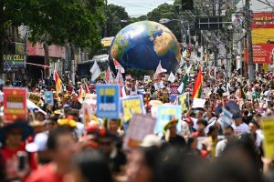 ब्राजिलमा कोप–३० को मध्यतिर वार्ताकारलाई दवाब सिर्जना गर्न बृहत् प्रदर्शन
