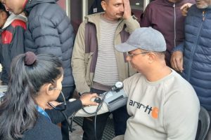 विराट नर्सिङ होमको प्राविधिक सहयोगमा ७३ पत्रकारको स्वास्थ्य परीक्षण