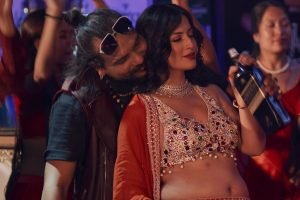 प्रेम, रोमान्स र बिछोडले भरिएको मजा आगईलमा लोसिना