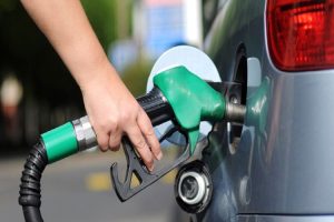 डिजेल र मट्टितेल प्रतिलिटर चार रुपैयाँले घट्यो : पेट्रोलमा दुई रुपैयाँ बढ्यो