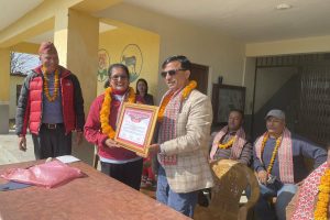 विद्यार्थी स्वास्थ्यमा सामाजिक पहल : गोरखनाथ आधारभूत विद्यालयलाई दुई वाटर डिस्पेन्सर सहयोग