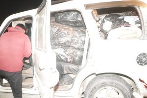 दुर्घटनाग्रस्त स्कोरपिओबाट ४२० किलो गाँजा बरामद, चालक फरार