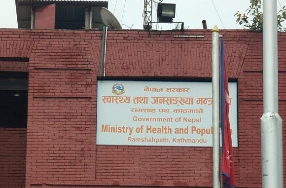 स्वास्थ्यकर्मीलाई चुनावमा नखटाउन आग्रह