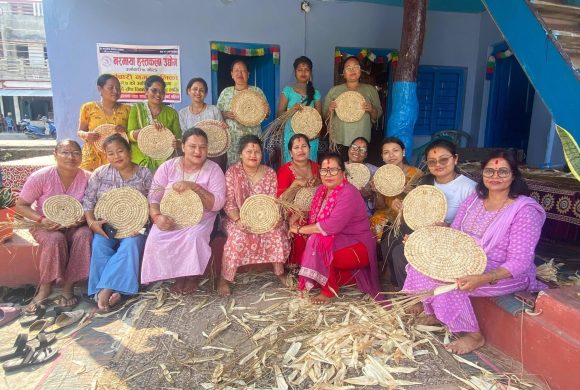 नरमाया हस्तकला उद्योग तालिममा व्यस्त