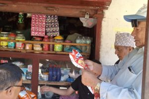 खाने तेल र ग्यासको कृत्रिम अभाव हुन नदिन अनुगमन