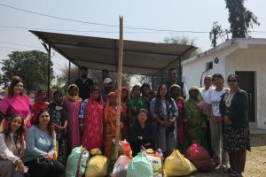 बुढीगंगाका आगलागी पीडित १२ परिवारलाई युवा संरक्षण मञ्चद्वारा खाद्यान्न वितरण
