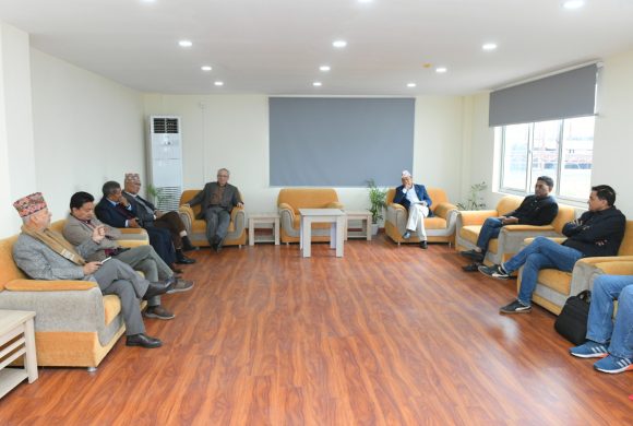 अध्यक्ष ओली पक्राउको विषयमा कानुनी तथा राजनीतिक प्रतिवाद गर्ने एमालेको निर्णय