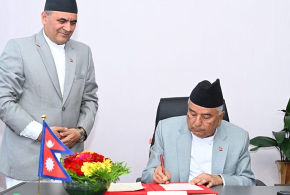 शान्तिपूर्ण निर्वाचन सम्पन्न भएकामा राष्ट्रपतिले गरे सन्तोष प्रकट