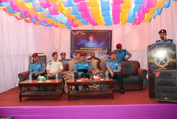 इलाका प्रहरी कार्यालय लेटाङको निरीक्षण, प्रहरीमा प्रविधि मैत्री प्रणालीलाई जोड दिदै शान्ति सुरक्षा प्रभावकारी बनाउन प्रविधियुक्त ड्रोन क्यामेराको उद्‍घाटन