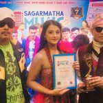 जेनतेनले जित्यो सगरमाथा अवार्ड