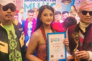 जेनतेनले जित्यो सगरमाथा अवार्ड