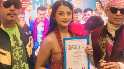 जेनतेनले जित्यो सगरमाथा अवार्ड