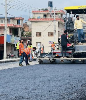 अरनिको राजमार्ग : धुलिखेल–खावा सडकमा कालोपत्र सुरु