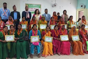 वित्तीय साक्षरता अभिवृद्धिमा जोड दिँदै जीवन विकास लघुवित्तको गोष्ठी सम्पन्न