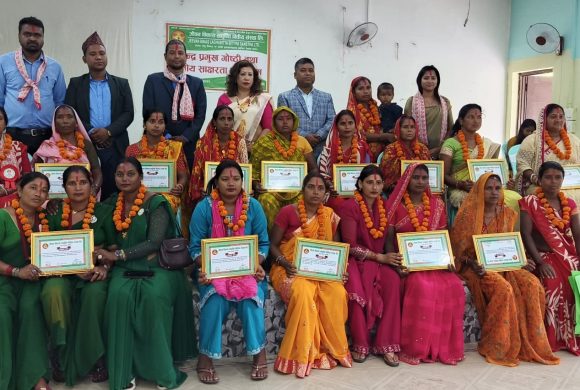 वित्तीय साक्षरता अभिवृद्धिमा जोड दिँदै जीवन विकास लघुवित्तको गोष्ठी सम्पन्न