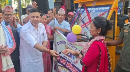 ईश्वरपुरमा विद्यालय बाहिरका बालबालिका लक्षित भर्ना अभियान सुरु