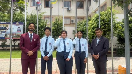 एभरेष्टका  विद्यार्थी  स्पेन जाँदै, बार्सिलोना सभापछि चार देशको अवलोकन भ्रमण गराइने