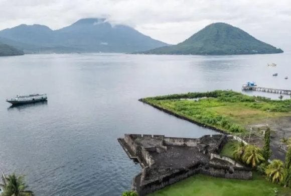 इन्डोनेसियामा ७.४ म्याग्निच्युडको भूकम्प, सुनामीको चेतावनी जारी