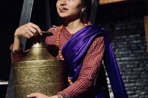 फेसन डिजाइनरको विद्यार्थी नाटक “अछेता” कलाकारको भूमिकामा