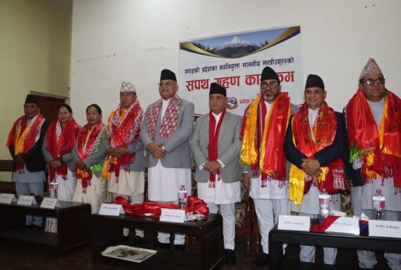 गण्डकीमा मन्त्रिपरिषद् पुनर्गठन, सबै मन्त्री फेरिँदा कांग्रेस र एमालेबीच बराबरी भागबण्डा