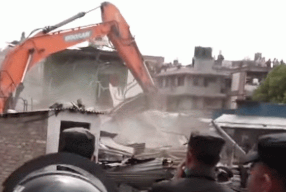 सुकुम्वासी सेल्टरका २३ बिरामीलाई वीर र कान्ति रिफर