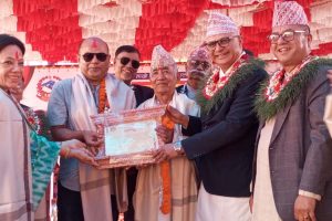 इनरुवा स्थापना गर्ने श्रेष्ठ परिवारसहित ३३२ जना सम्मानित