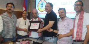 उद्यमीको सहकार्यले बलियो बन्दै व्यवसायिक राहत कोष, एनवाईइएफ झापाद्वारा रु एक लाख १६ हजार ६६६ सहयोग