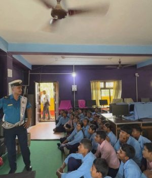 रौतहटमा ट्राफिक जनचेतना सप्ताहः चेकजाँच देखि विद्यालयमा प्रशिक्षणसम्म