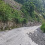 आजदेखि बेँसीसहर-चामे र मध्यपहाडी लोकमार्गमा सवारी सञ्चालनमा रोक