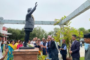 विश्वविद्यालयमा आदर्श नेता मनमोहन अधिकारीको सम्झना