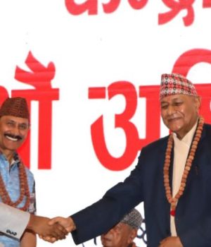 विराटनगर आँखा अस्पताललाई उचाइमा पुर्याउने कुमार पृथुलाई राष्ट्रिय सम्मान
