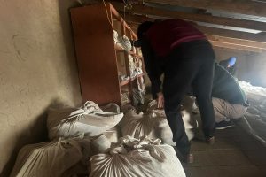 मालपोत कार्यालयमा कागजात जोगाउनै कठिन