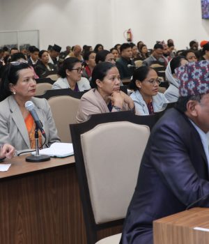 ‘प्रधानमन्त्री कार्यालयमा अख्तियारका आयुक्तहरूलाई धम्काइयो, कर्मचारी पक्राउ गरियो’
