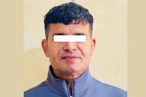 PAN बन्द गराउने नाममा घुस लिने महानगरका लेखा अधिकृत पक्राउ