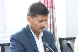 मल अभावले किसान समस्यामा, वितरणमा पक्षपात भएको सांसद श्रेष्ठको आरोप