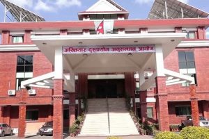 सिँचाइ कार्यालय सर्लाहीका प्रमुखसहित दुई जना घुससहित पक्राउ