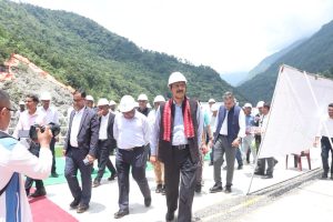 अरुण तेस्रो जलविद्युत् आयोजनाको भारतीय ऊर्जा सचिवद्वारा स्थलगत निरीक्षण
