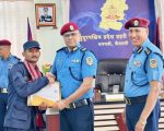 महाकालीमा हाम फालेकी महिलाको उद्धार गर्ने प्रकाश सिंह महरा ‘पुलिस अफ दि मन्थ’ घोषित