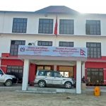 गौशालामा बजार ठेक्का विवाद चर्कियो, नगर प्रहरी पक्राउपछि नगरपालिकाको सेवा ठप्प