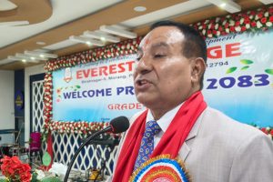 विराटनगरको एभरेष्ट कलेजमा भर्ना भएका कक्षा ११ का विद्यार्थीलाई स्वागत