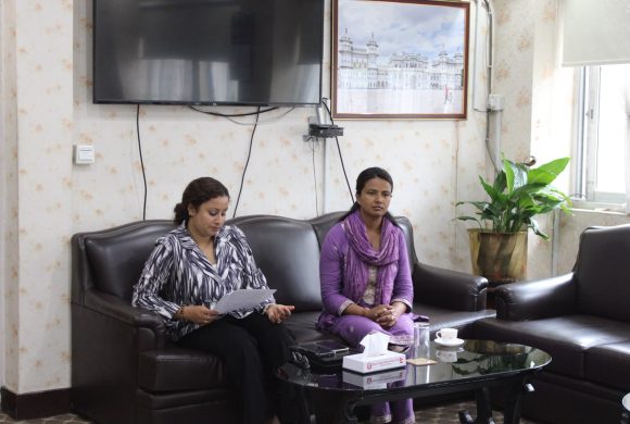 धर्नामा बसेकी विनु यादव र महिलामन्त्री वादीबीच भेटवार्ता